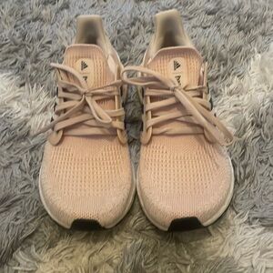 Womens Adidas Ultraboost Parlay